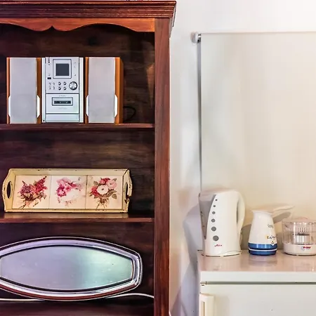 Konstantina Yard * Stafylos